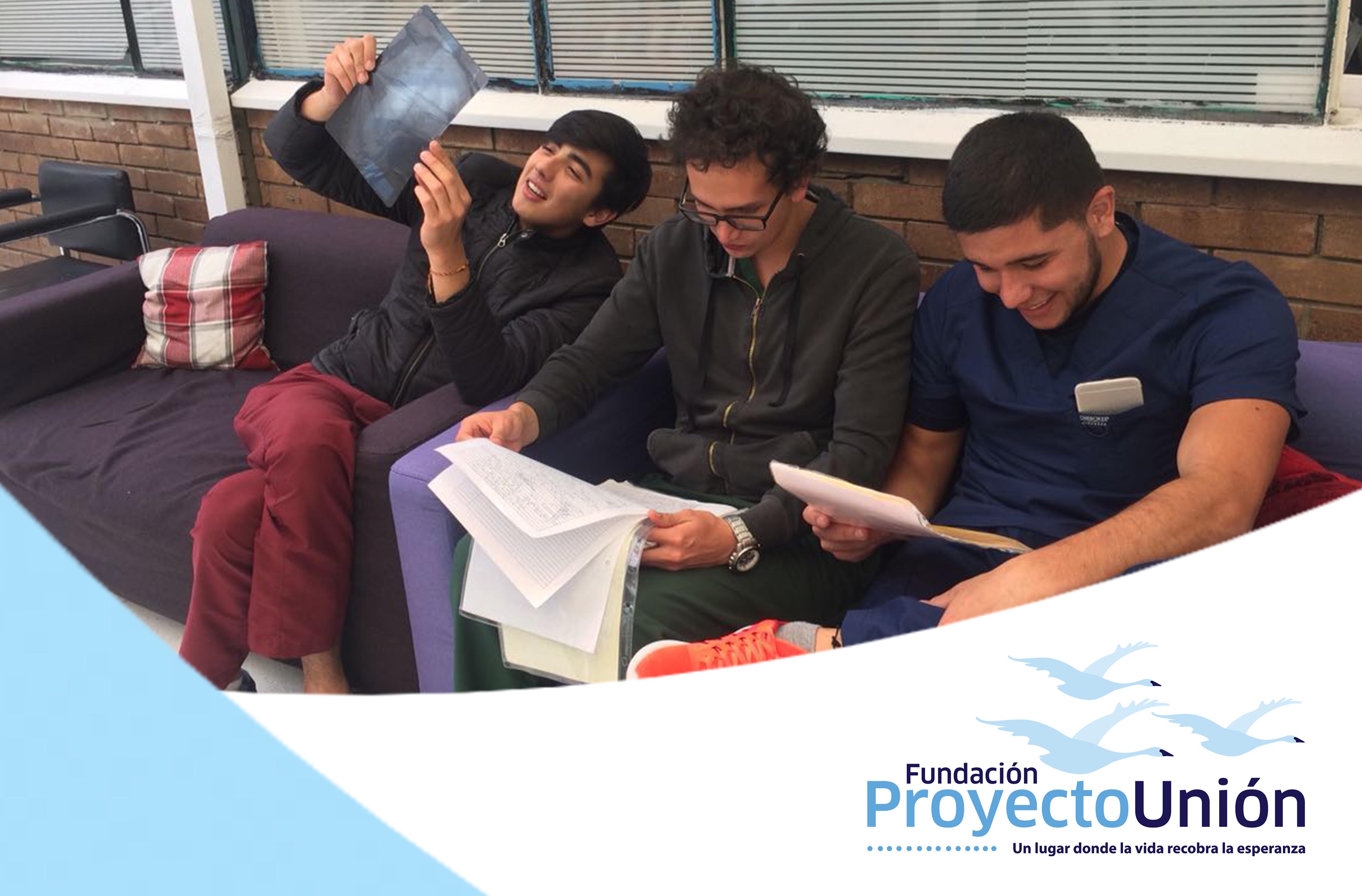 ESTUDIANTES JAVERIANOS REALIZAN VISITA SOCIAL