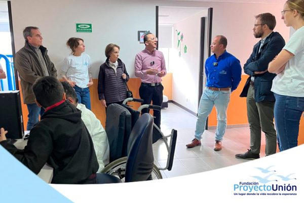 Visita-embajada_08