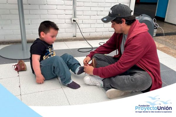 MEDICO-JAVERIANA-AL-SERVICIO-DE-LOS-VULNERABLES_06